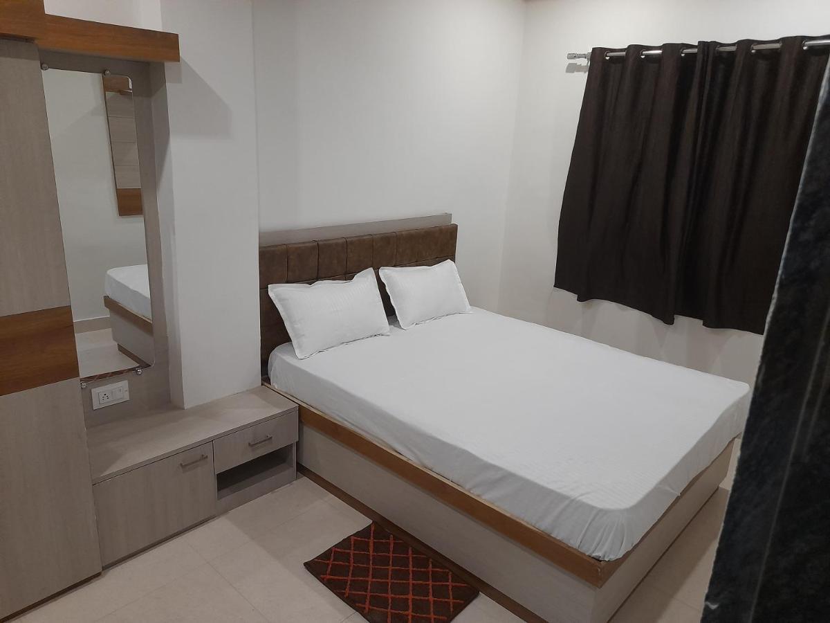 Rudraksha Guest House Benares Buitenkant foto