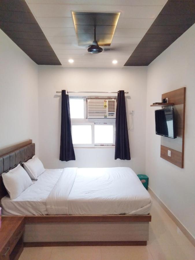Rudraksha Guest House Benares Buitenkant foto