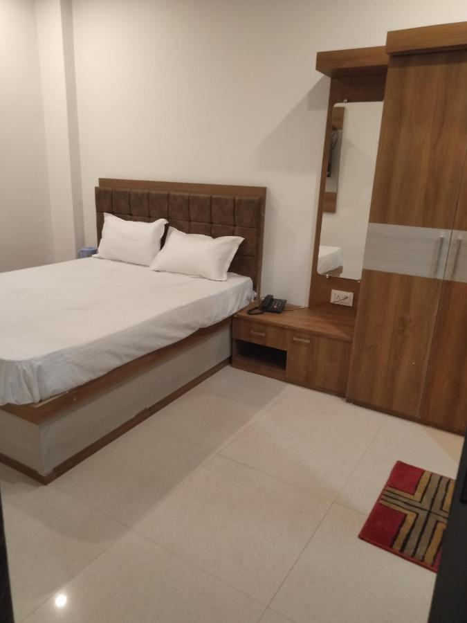 Rudraksha Guest House Benares Buitenkant foto